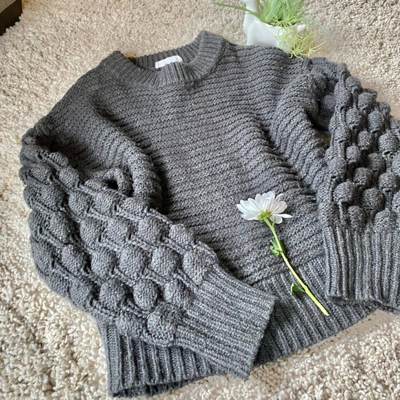 Elodie Tops - Iconic Elodie puffy sleeve big thread pattern sweater European like design style